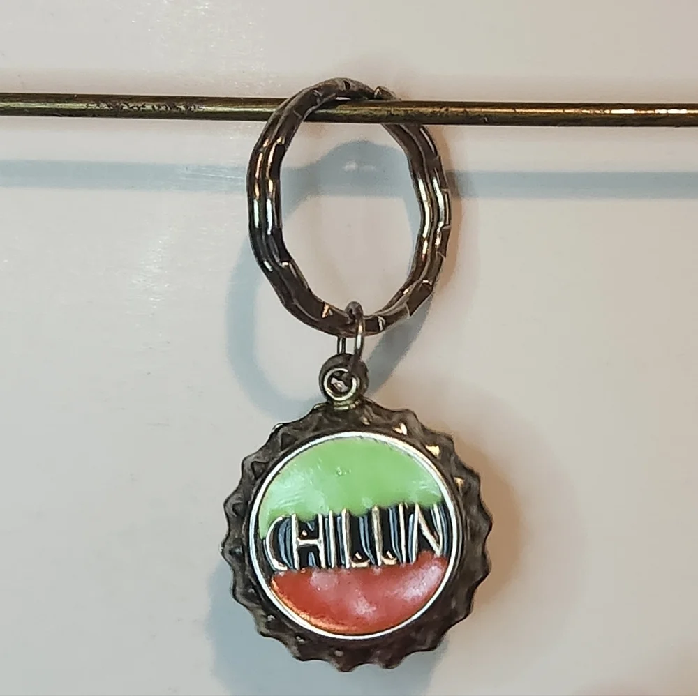 2 1/4” Unbranded Bottle Cap “Chillin” Keychain